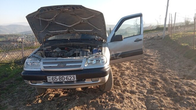Chevrolet Niva 2004, 272,000 km - 1.7 l - Yardımlı