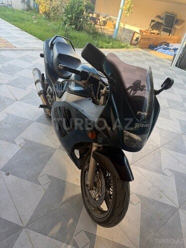 Suzuki GSR 750 1996, 72,400 km - 0.9 l - Gəncə