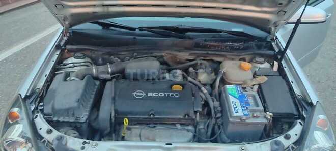 Opel Astra 2005, 325,000 km - 1.6 l - Quba