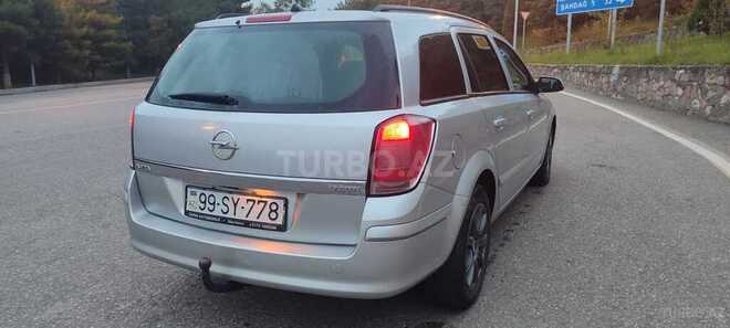 Opel Astra 2005, 325,000 km - 1.6 l - Quba