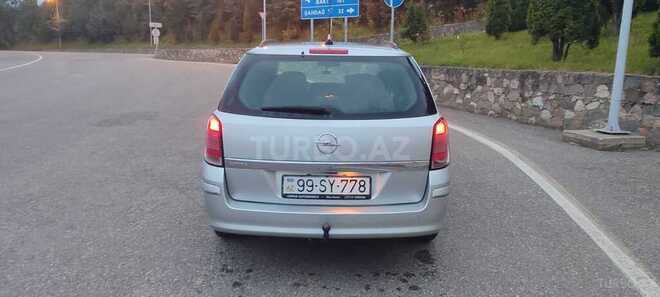 Opel Astra 2005, 325,000 km - 1.6 l - Quba