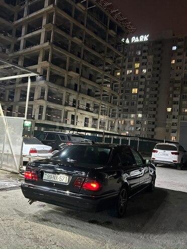Mercedes E 280 1999, 350,000 km - 2.8 л - Bakı