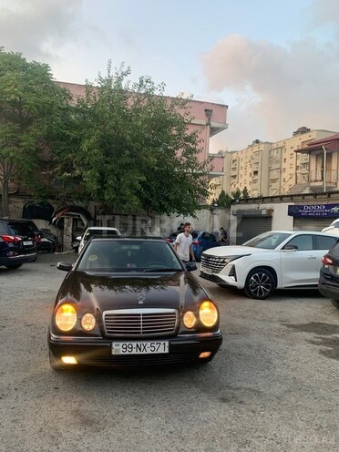 Mercedes E 280 1999, 350,000 km - 2.8 л - Bakı