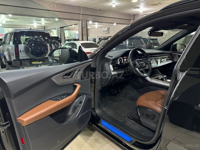 Audi Q8 2022, 85,000 km - 3.0 l - Bakı