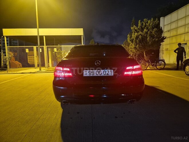 Mercedes E 250 2011, 241,453 km - 1.8 л - Bakı