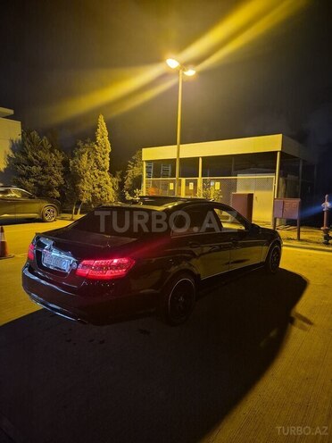 Mercedes E 250 2011, 241,453 km - 1.8 л - Bakı