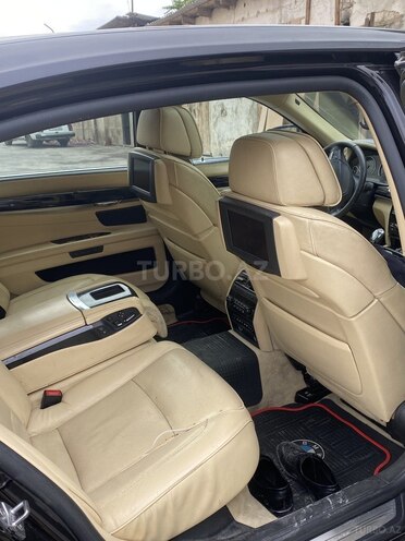BMW 750 2010, 299,000 km - 4.4 l - Bakı