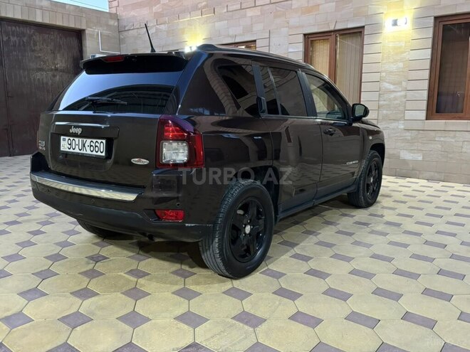 Jeep Compass 2013, 144,000 km - 2.4 l - Tovuz