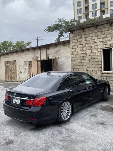 BMW 750 2010, 299,000 km - 4.4 l - Bakı