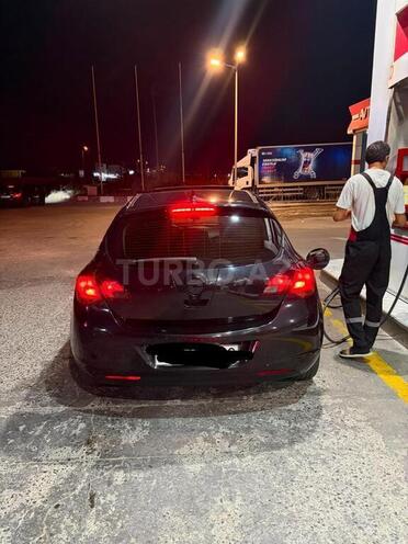 Opel Astra 2012, 142,000 km - 1.6 l - Bakı