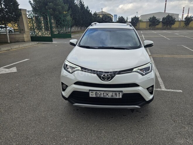 Toyota RAV4 2018, 243,300 km - 2.0 л - Bakı