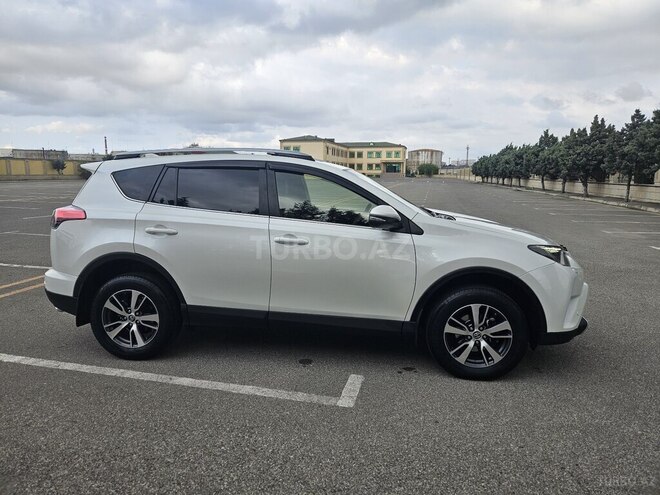 Toyota RAV4 2018, 243,300 km - 2.0 л - Bakı