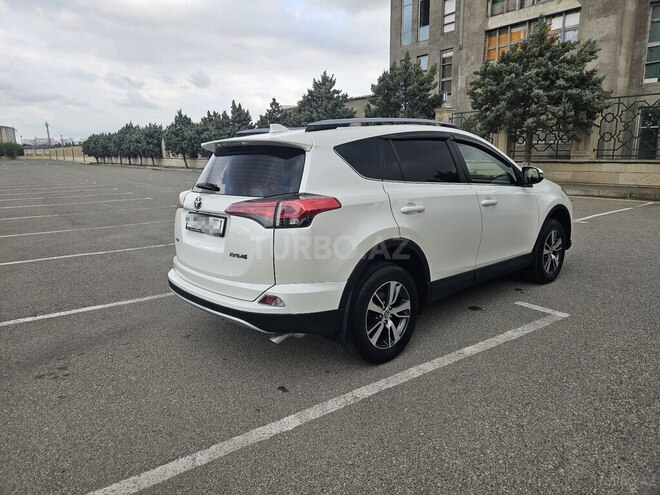 Toyota RAV4 2018, 243,300 km - 2.0 л - Bakı