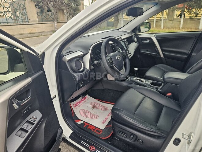 Toyota RAV4 2018, 243,300 km - 2.0 л - Bakı