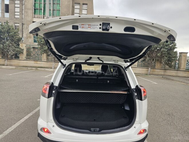 Toyota RAV4 2018, 243,300 km - 2.0 л - Bakı