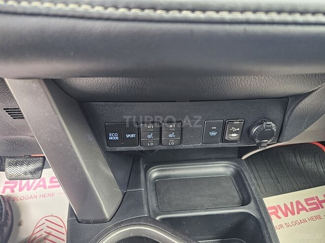 Toyota RAV4 2018, 243,300 km - 2.0 л - Bakı
