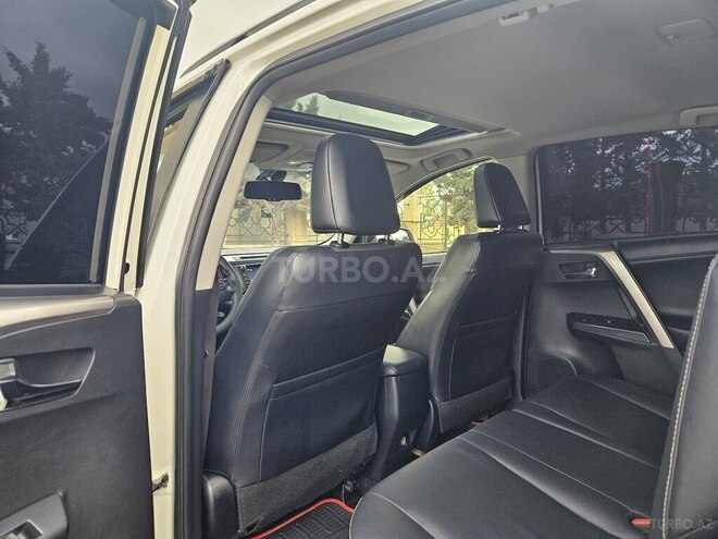 Toyota RAV4 2018, 243,300 km - 2.0 л - Bakı