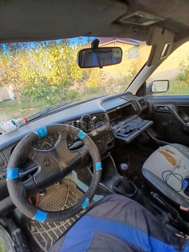 Volkswagen Golf 1993, 340,200 km - 1.8 l - Bakı