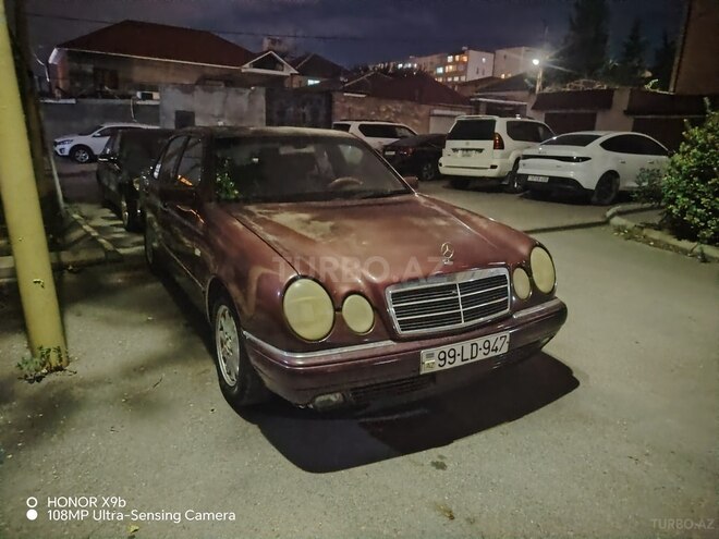 Mercedes E 230 1997, 385,000 km - 2.3 л - Bakı