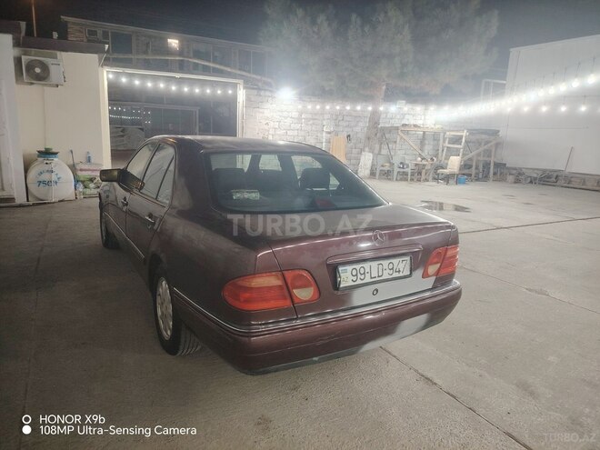 Mercedes E 230 1997, 385,000 km - 2.3 л - Bakı