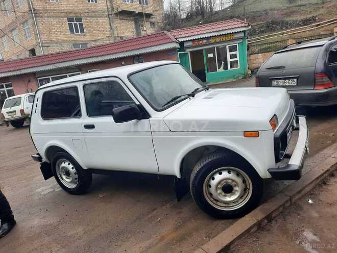 LADA (VAZ) Niva 2015, 104,000 km - 1.7 l - Lerik