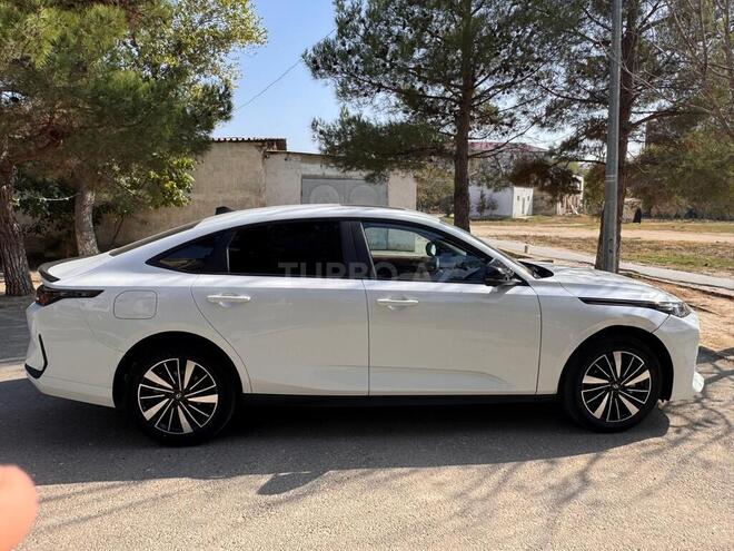 Changan Qiyuan A05 2025, 26,000 km - 1.5 л - Sumqayıt