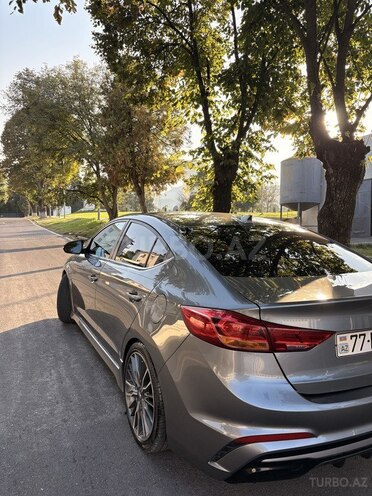 Hyundai Elantra 2017, 206,000 km - 1.6 l - Bakı