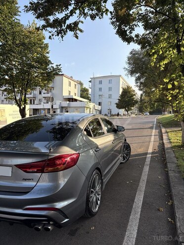 Hyundai Elantra 2017, 206,000 km - 1.6 l - Bakı