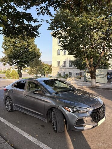 Hyundai Elantra 2017, 206,000 km - 1.6 l - Bakı