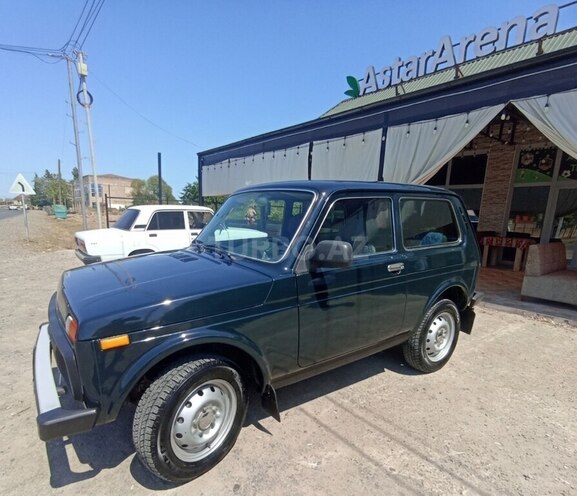 LADA (VAZ) Niva 2013, 130,000 km - 1.7 l - Astara