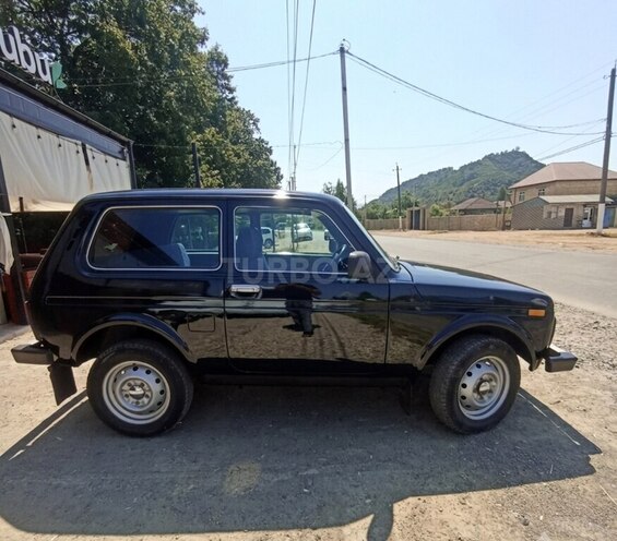 LADA (VAZ) Niva 2013, 130,000 km - 1.7 l - Astara