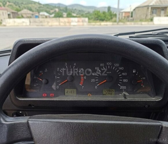 LADA (VAZ) Niva 2013, 130,000 km - 1.7 l - Astara