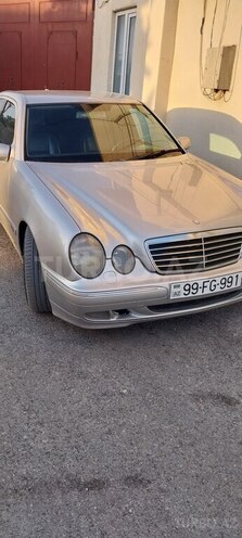 Mercedes E 280 2001, 320,000 km - 2.8 l - Bakı