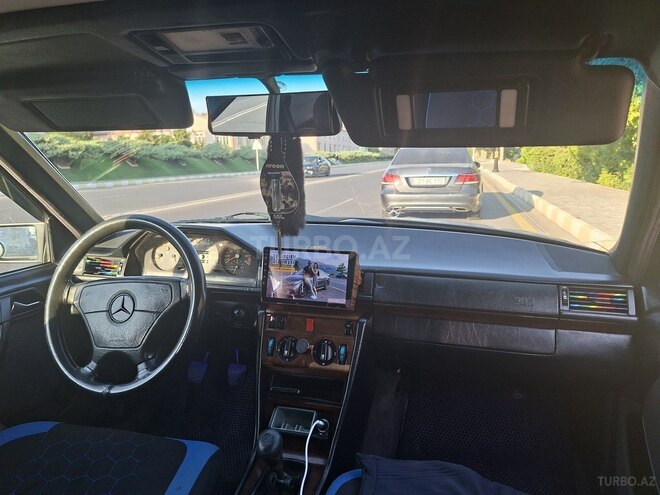 Mercedes E 200 1994, 330,000 km - 2.0 l - Naxçıvan