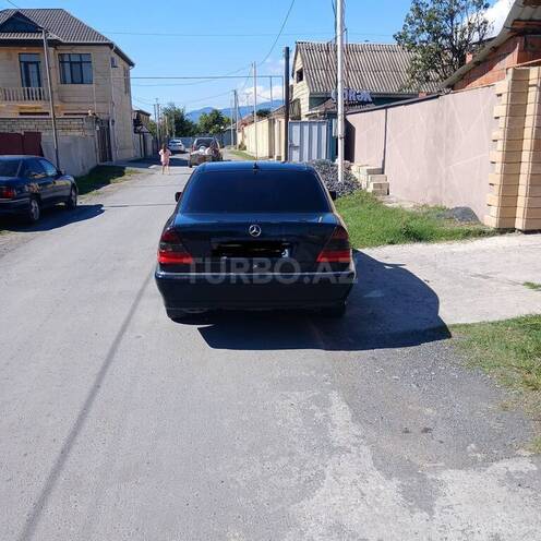 Mercedes C 200 2000, 270,278 km - 2.2 l - Bakı