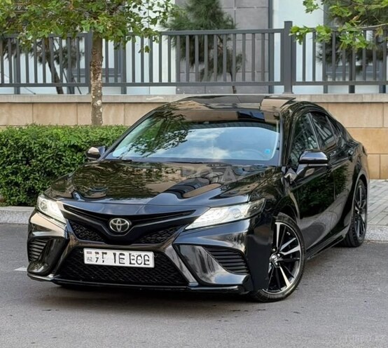 Toyota Camry 2018, 180,000 km - 2.5 l - Bakı