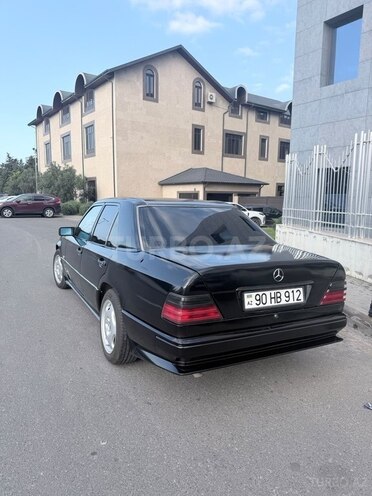 Mercedes E 200 1993, 250,000 km - 2.0 л - Bakı