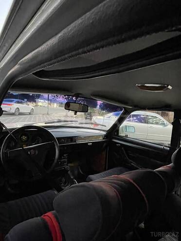GAZ 24 1989, 15,000 km - 2.5 л - Gəncə