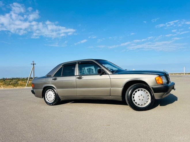 Mercedes 190 1990, 254,869 km - 2.0 l - Siyəzən