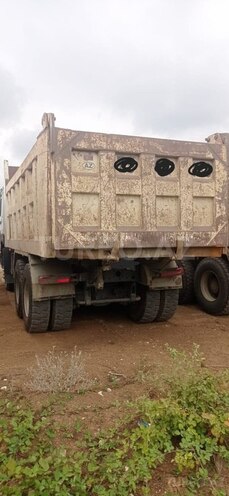HOWO Sinotruk 2016, 350,000 km - 9.0 l - Bakı