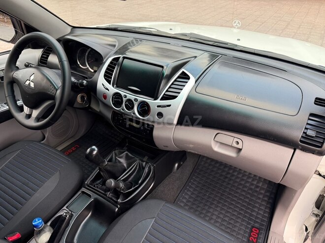 Mitsubishi L200 2012, 196,000 km - 2.5 l - Bakı