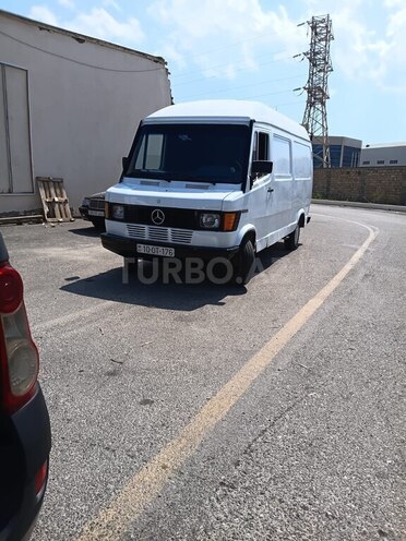 Mercedes 208 D 1994, 300,060 km - 2.3 l - Bakı