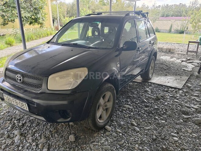 Toyota RAV4 2004, 368,000 km - 2.0 l - Qəbələ