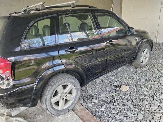 Toyota RAV4 2004, 368,000 km - 2.0 l - Qəbələ
