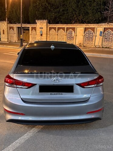 Hyundai Elantra 2018, 120,000 km - 2.0 л - Bakı