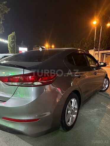 Hyundai Elantra 2018, 120,000 km - 2.0 л - Bakı