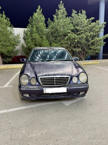 Mercedes E 220 2000, 430,000 km - 2.2 l - Bakı