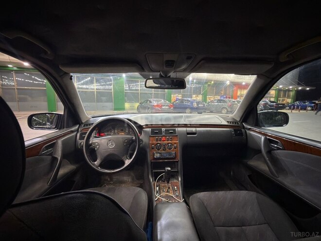 Mercedes E 220 2000, 430,000 km - 2.2 l - Bakı