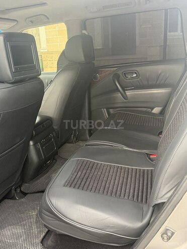 Nissan Patrol 2010, 238,770 km - 5.6 л - Bakı