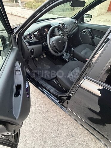 LADA (VAZ) Granta 2025, 50,900 km - 1.6 l - Salyan